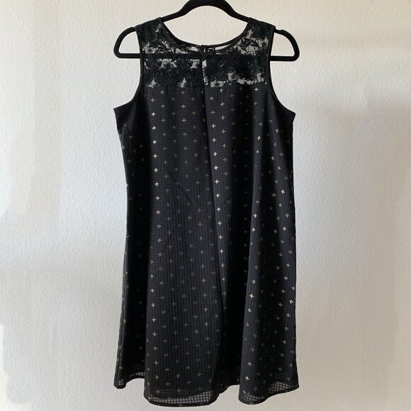 โจ Black & Gold Star Print Dress w/ Lace Yoke โ A Magical Everyday Look! โจ - Picture 2 of 3